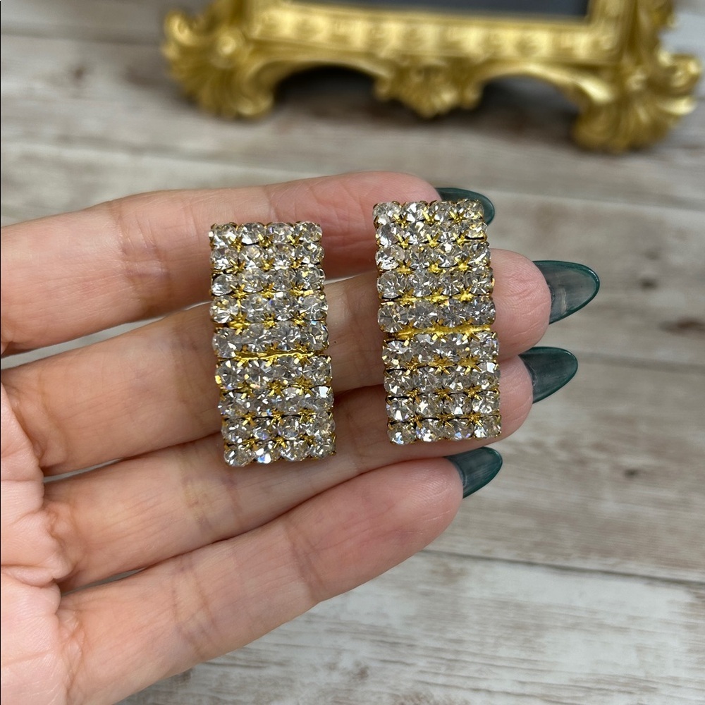 Vintage Gold Rhinestone Earrings